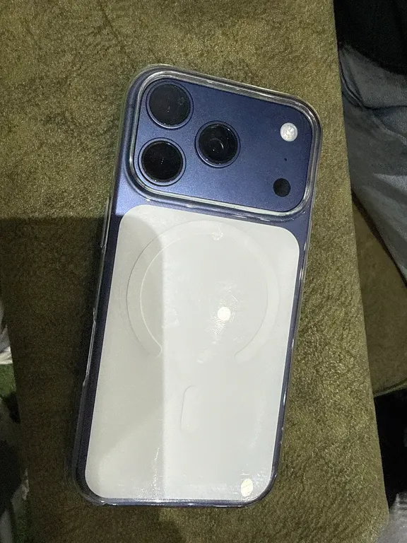 Apple iPhone 17 Pro смартфон, синий, OLED 6,3 дюйма, 120 Гц
